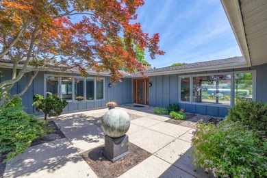 This three-bedroom, two-bath, 2,248-square-foot year-round home - photo 39