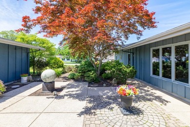 This three-bedroom, two-bath, 2,248-square-foot year-round home - photo 40