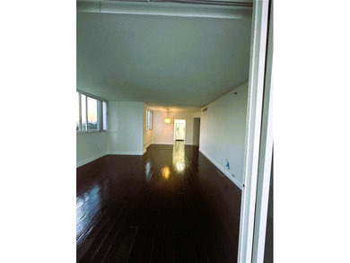 STUNNING MIAMI BEACH 2 BEDROOM, 2 BATHROOMS CONDO FACING THE