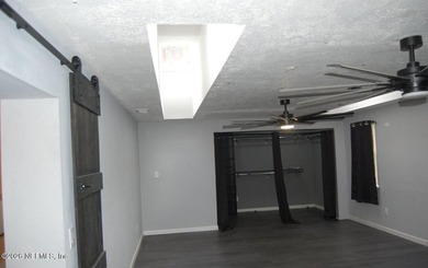 Step into this cozy 3-bedroom, 3-bathroom home nestled in a - photo 21