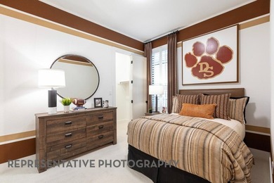 Gorgeous 1 story popular floor plan on a large corner lot by the - photo 32