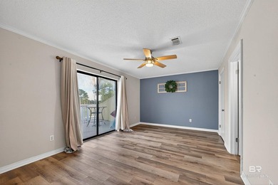 This beautiful 3BR, 3BA townhouse is truly a rare find. The 2nd - photo 34