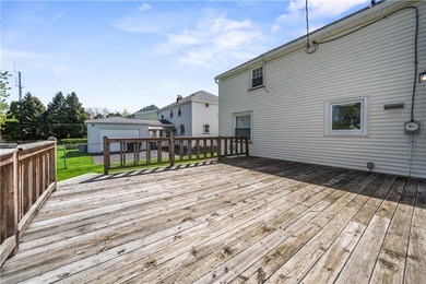 Welcome to 118 Queensboro Rd in Irondequoit - a beautifully - photo 34