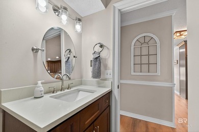 This beautiful 3BR, 3BA townhouse is truly a rare find. The 2nd - photo 42