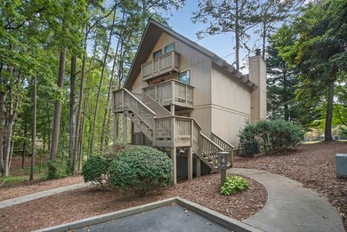 Lake Keowee Condo For Sale in Salem South Carolina