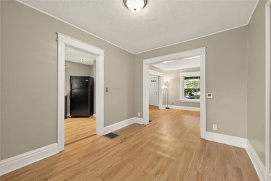 NEW TEAR OFF ROOF '26 & UPDATED KITCHEN. This 916 SF Colonial - photo 10
