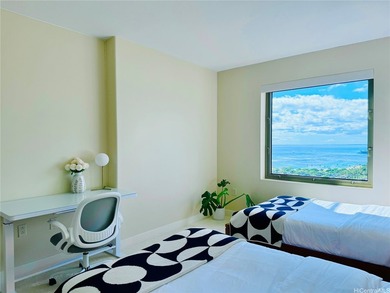 Wake up to breathtaking wide ocean, marina, and sunset views - photo 15