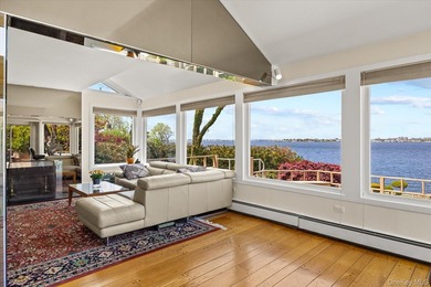Set on 1.34 private waterfront acres in the Village of Kings - photo 10