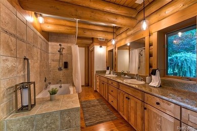 Welcome to your Northern Michigan retreat, an exceptional luxury - photo 38