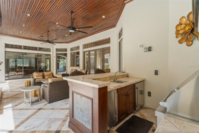 Luxury villa living within the exclusive Gardens of Isleworth - photo 44