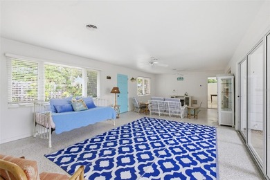 TURNKEY WATERFRONT  PROPERTY -
Exceptional opportunity to - photo 7