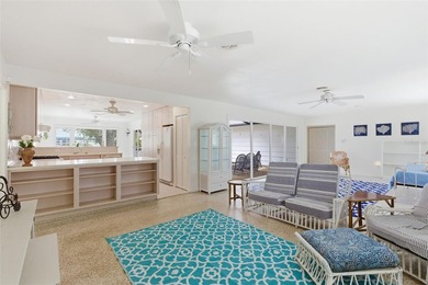 TURNKEY WATERFRONT  PROPERTY -
Exceptional opportunity to - photo 9