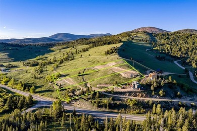 Welcome to your own private retreat. This exceptional 2-acre - photo 12