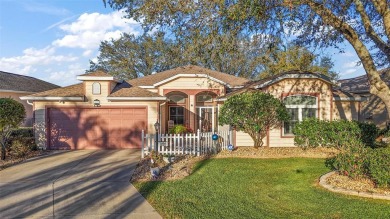 Lake Home For Sale in Leesburg, Florida