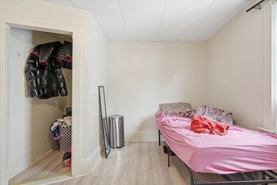 Excellent opportunity to own a fully occupied 4-unit multifamily - photo 8