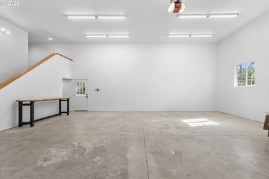 Welcome to a truly special property where privacy, craftsmanship - photo 38