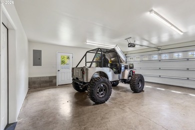 Welcome to a truly special property where privacy, craftsmanship - photo 41