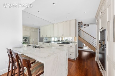 Welcome to townhouse TH3C at the Element Condominium, a bright - photo 4