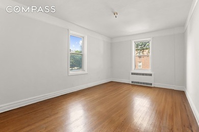 Dreaming of a home with classic pre-war vibes and a canvas ready - photo 10