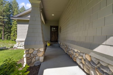 Under $1M for premier golf course frontage in McCall, this is - photo 4