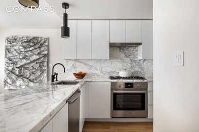 This beautiful duplex offers a rare combination of space, design - photo 5