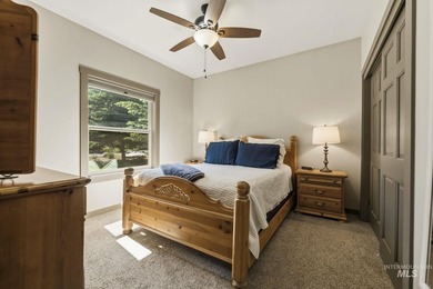 Under $1M for premier golf course frontage in McCall, this is - photo 7