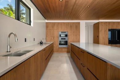Introducing a remarkable modern bayfront residence in Key Largo - photo 19