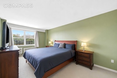 Welcome to the epitome of urban elegance at MeadowWood at - photo 5