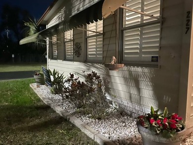 This fully furnished 2 Bed/2 Bath on a corner lot offers a sense - photo 48