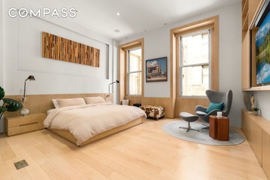 A full-floor loft in the heart of SoHo, this expansive 3-bedroom - photo 8