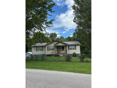 Laurel Lake Home For Sale in Corbin Kentucky