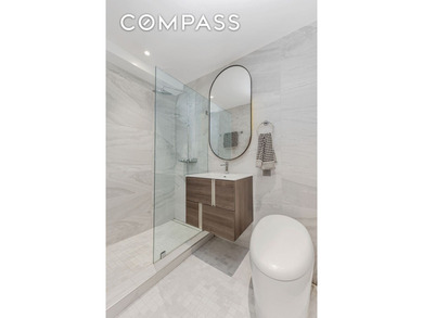 Downtown Brooklyn Expansive High-Floor 3-Bedroom + Home Office - photo 8