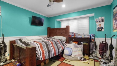 Welcome to this spacious Hi-Ranch in the heart of Bellmore - photo 21