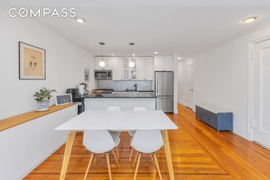 In the heart of Carroll Gardens, this spacious and sun-filled - photo 3