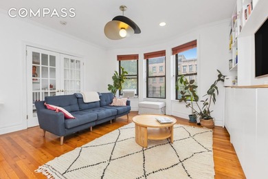 In the heart of Carroll Gardens, this spacious and sun-filled - photo 4