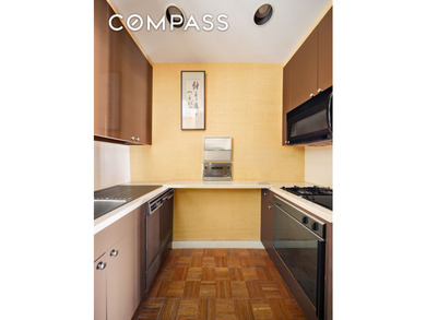 Perched on a coveted high-floor C line at 14 East 75th Street - photo 9