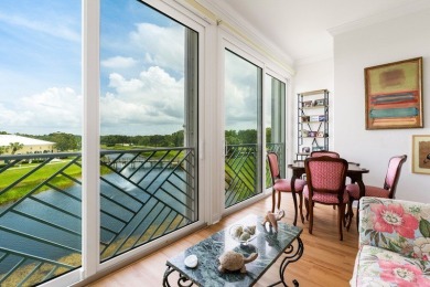 (private lake, pond, creek) Condo For Sale in Vero Beach Florida