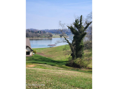 Lake Lot For Sale in Loudon, Tennessee