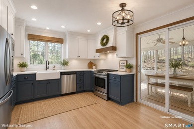 Fantastic opportunity to own this charming 4-bedroom Colonial - photo 11