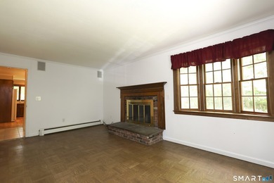 Fantastic opportunity to own this charming 4-bedroom Colonial - photo 12