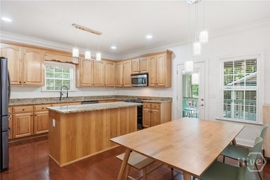 Escape to your private retreat in Buckhead! This 4BR 2.5BA home - photo 14
