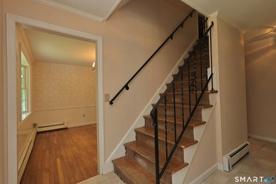 Fantastic opportunity to own this charming 4-bedroom Colonial - photo 17