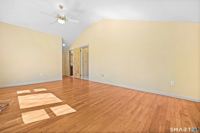 Fantastic opportunity to own this charming 4-bedroom Colonial - photo 22