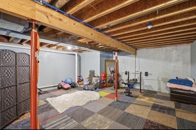 Welcome home to this beautifully maintained 3-bedroom, 2.5-bath - photo 22