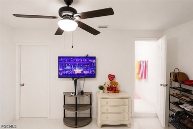 A beautiful and well-located home in the heart of Cape Coral! - photo 32