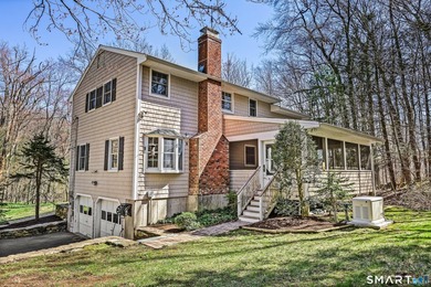 Fantastic opportunity to own this charming 4-bedroom Colonial - photo 34