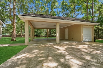 Escape to your private retreat in Buckhead! This 4BR 2.5BA home - photo 34