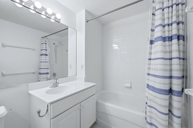 Welcome to Arielle on Palmer Ranch, where everyday living feels - photo 34