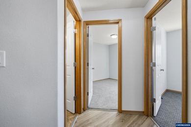 Accepted Offer with Contingencies. Motivated seller! Built in - photo 36