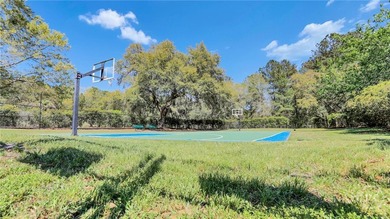 Escape to your private retreat in Buckhead! This 4BR 2.5BA home - photo 41